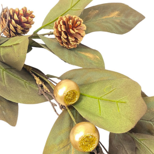 Guirnalda Decorativa con Piñas y Esferas Doradas