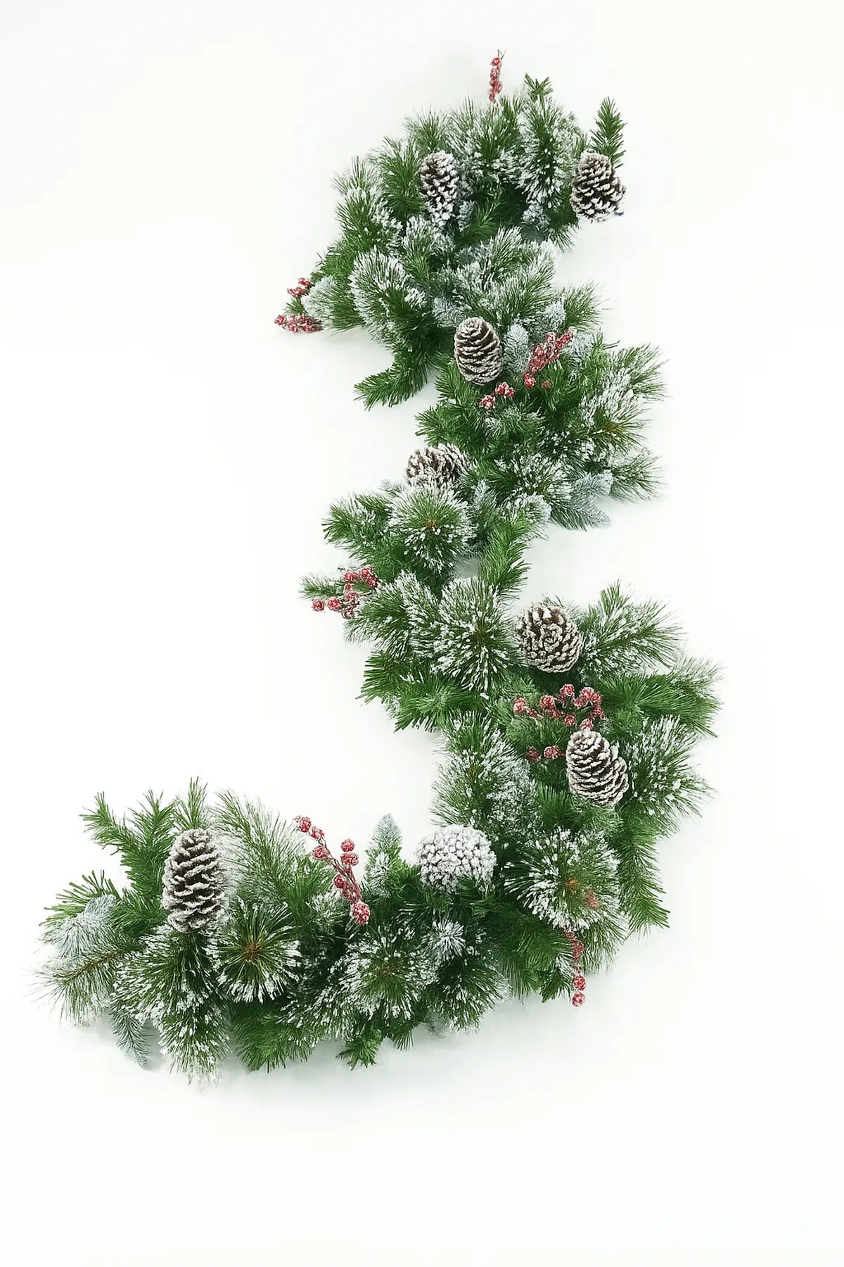 Guirnalda Verde con Puntas y Piñas Nevadas – 200 cm
