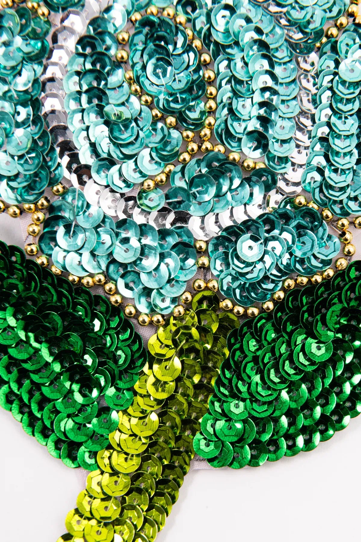 Aplicación de Rosa en Lentejuela con Perlas 16x10 cm Decorativa | Ideal para Ropa, Bolsos y Manualidades DIY