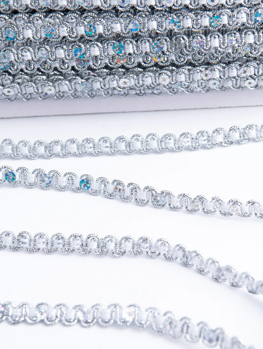 Galón Metalizado con Lentejuela Plateada 9 mm – Rollo de 27 m