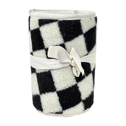 Falda para árbol diseño cuadros blanco y negro