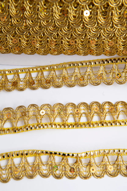 Galón Metálico Dorado Holográfico con Lentejuelas – Rollo de 18 Metros
