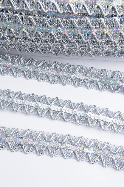 Galón Plateado Holográfico 2 cm Ancho – Rollo de 27 m