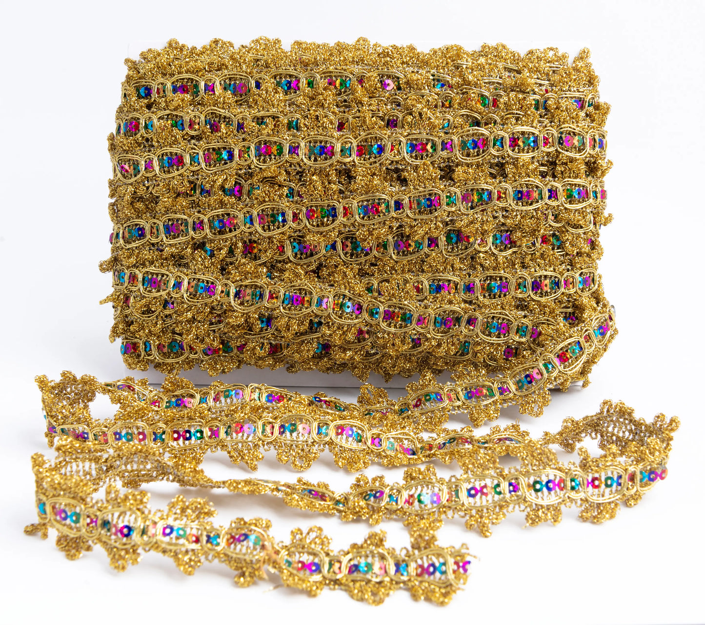 Galón Metalizado Dorado con Lentejuela Multicolor 27 mm Ancho – Rollo de 27 m