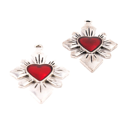 Dije Corazón Sagrado de Metal Plateado con Esmalte Rojo | Ideal para Joyería, Accesorios y Proyectos Creativos