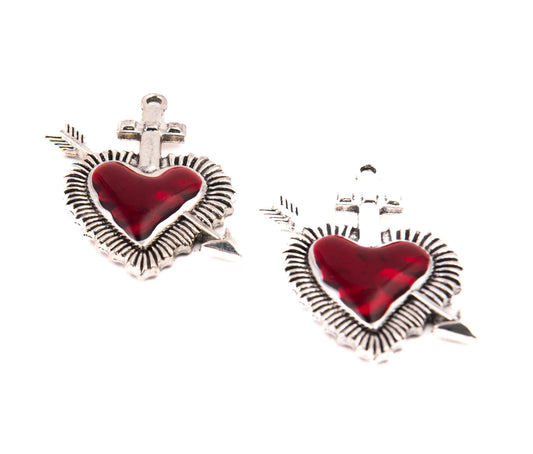 Dije Corazón Sagrado Plateado con Flecha y Cruz | Ideal para Joyería Simbólica y Accesorios