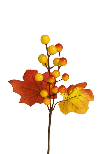 Pick artificial con bayas amarillas y naranjas y hojas de maple en tonos otoñales para arreglos florales y decoración de otoño.
